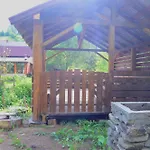 Guest house Gostynnyi Dvir U Marichky Lazeshchyna