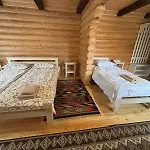 Gostynnyi Dvir U Marichky Guest house Lazeshchyna