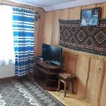 Guest house Gostynnyi Dvir U Marichky *