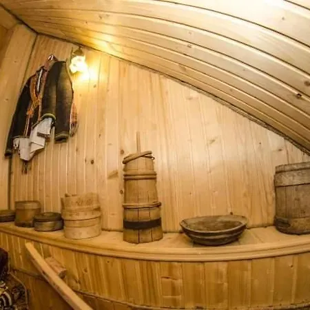 Guest house Gostynnyi Dvir U Marichky