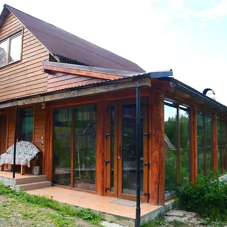 Gostynnyi Dvir U Marichky Guest house Lazeshchyna