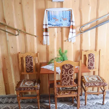 Gostynnyi Dvir U Marichky Guest house Lazeshchyna