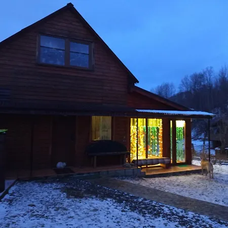 Guest house Gostynnyi Dvir U Marichky *