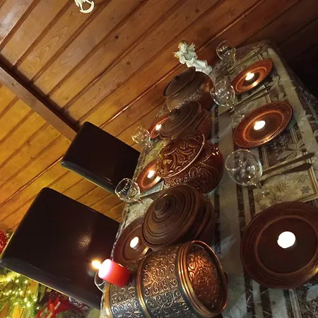 Guest house Gostynnyi Dvir U Marichky Lazeshchyna