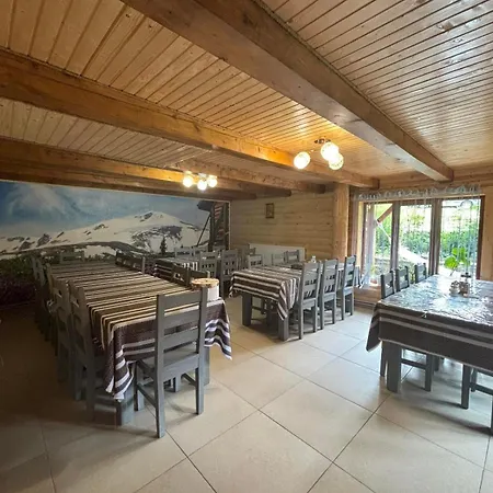 Gostynnyi Dvir U Marichky Guest house Lazeshchyna