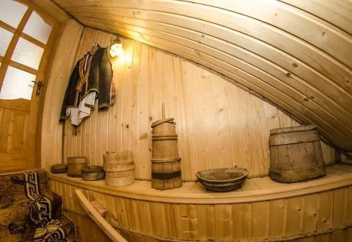 Konukevi Gostynnyi Dvir U Marichky